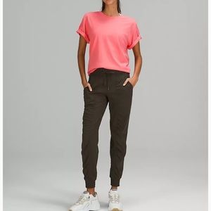 Lululemon Dance Studio Jogger size 2 olive green